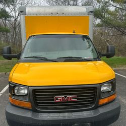 2016 GMC SAVANA 3500 YELLOW Box Truck 