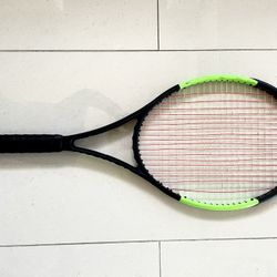 Tennis Racket Wilson Blade 104