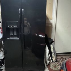 Whirlpool Refrigerator 