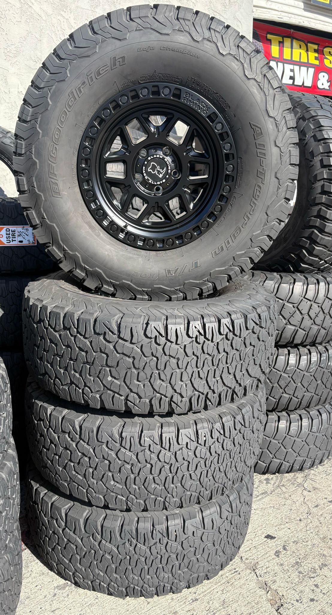 17in Black Rhino Kelso New Wheels 5x127 -18 Offset W/315-70-17 BF ...