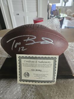 Tom BRADY 2004 SIGNED FOOTBALL