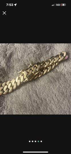 18k 8mm Cuban Link bracelet