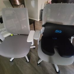 2 Chairs