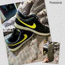 Men’s size 11 to size 12 shoes