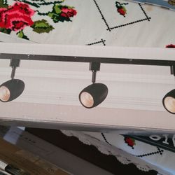 Hampton Bay 3-Light Track Kit LED