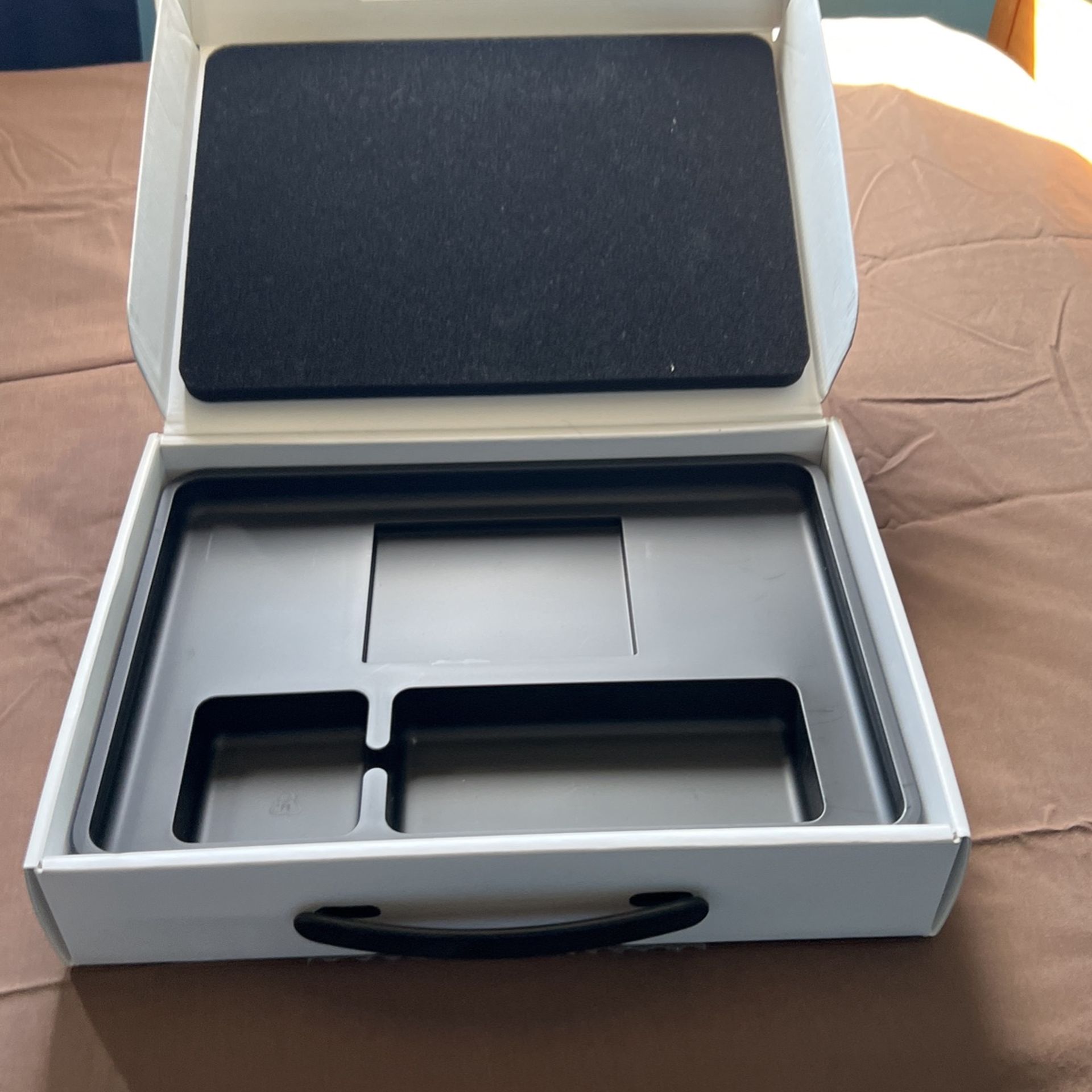 Apple Mac book Box