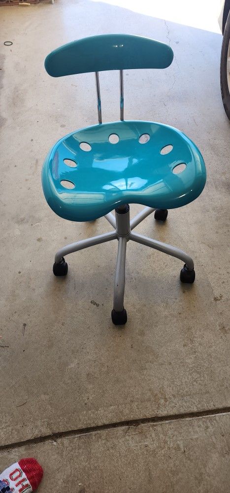 Tractor Seat Desk Chair-Teal- With Wheels And Adjustable Height Seat