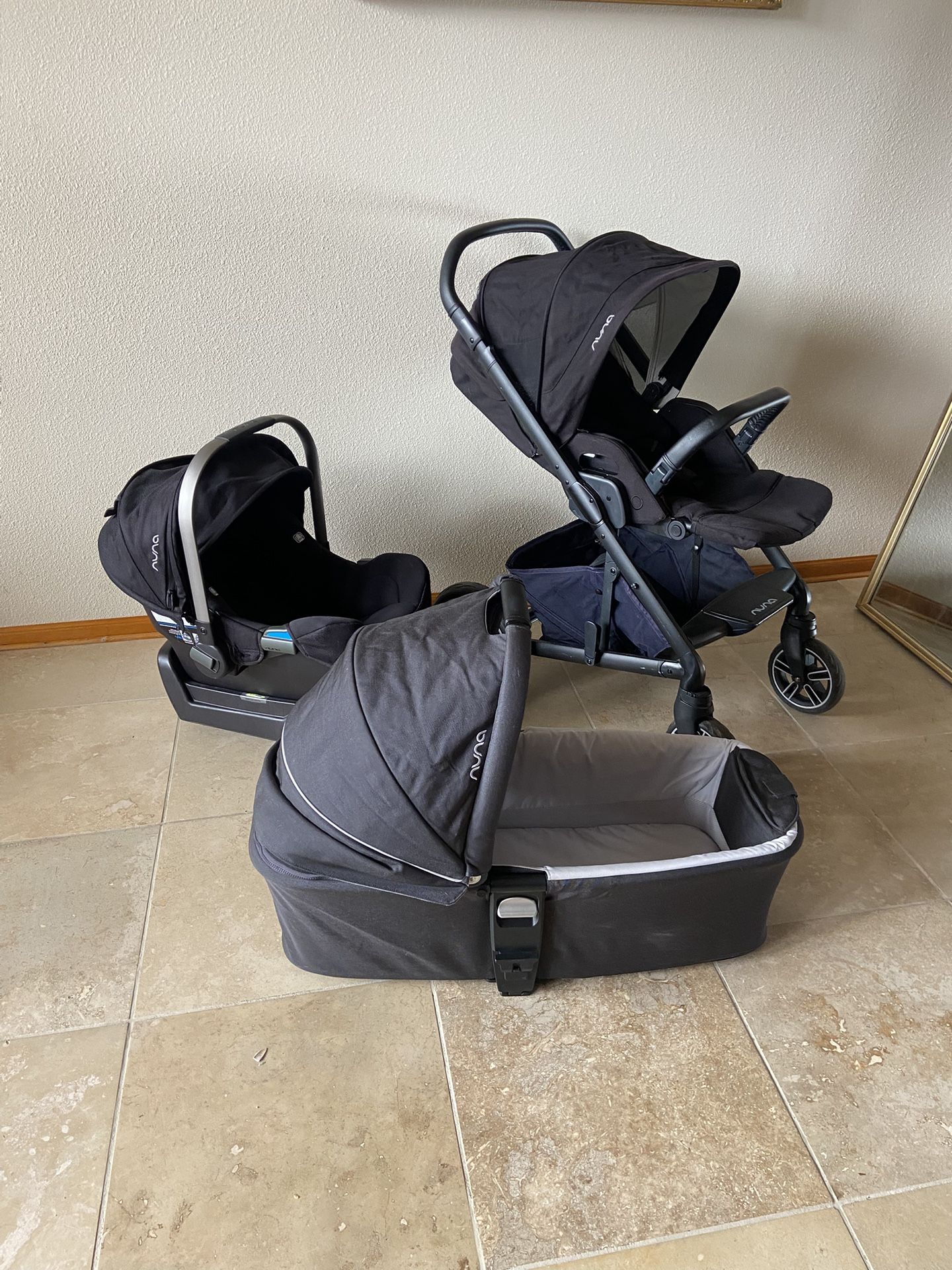 Nuna Mixx Stroller With Car Seat And Bassinet 