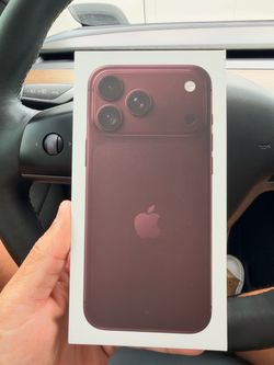 NEW iPHONE 18 PRO MAX  256GB  UNLOCKED BURGUNDY