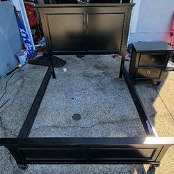 Black Full Size Bed Frame And Nightstand 