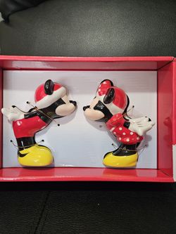 Mickey And Minnie Salt & Pepper Shakers