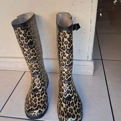 Bots Size 7 For water