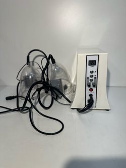 Vacuum booty lift machine