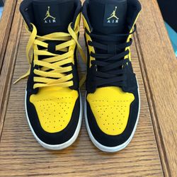 Jordan 1 Mid New Love 2017 Size 11.5 w/ Box
