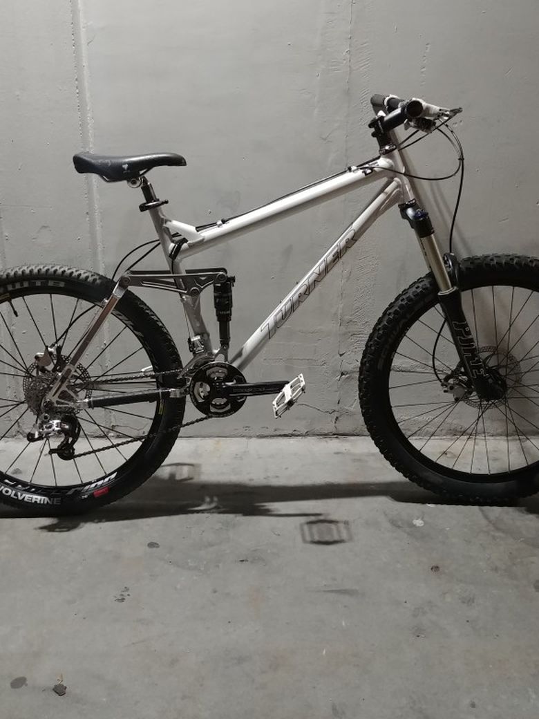 Very Clean, Custom Turner 5 Spot Enduro Mountain Bike,Push Tuned Suspension