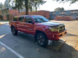 2011 Toyota Tacoma TRD Off Road, low miles, manual
