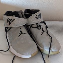 Men's Jordans Size 9.5