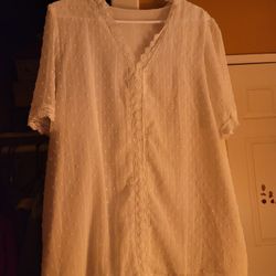 Hermoso Blusa  Blanca  XL 