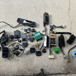 Randomn Lot Of Acura and Honda Power Car Window Switches And Handle