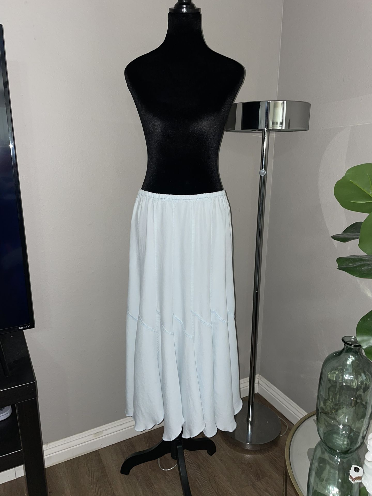 Women/teen/long skirt/light blue /small