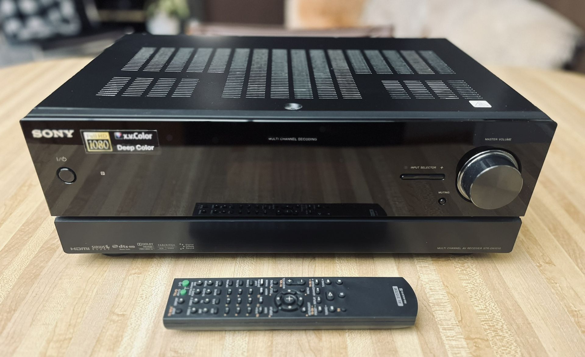 Sony STR-DN1010 7.1 Channel A/V Receiver - Excellent Condition