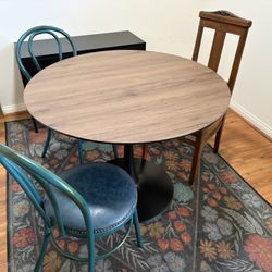 Vintage Style Petal table