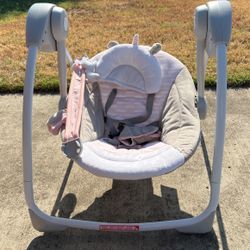 Baby Swing. Ingenuity. 