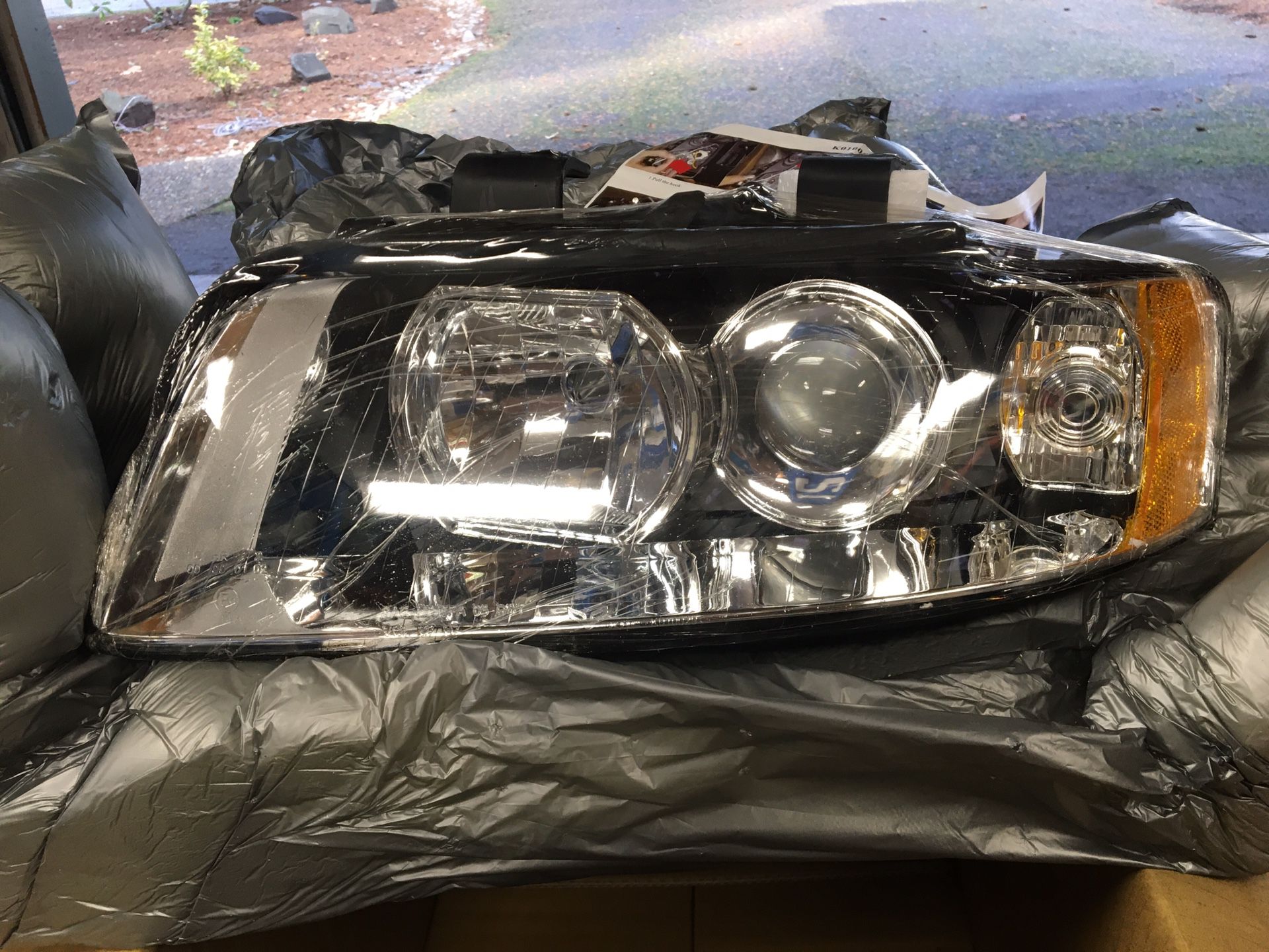 New Audi A4 Quattro Headlights/ headlamps left and right
