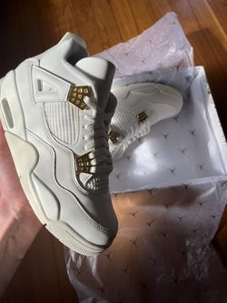Jordan 4 Metallic Gold Size 10.5Mens