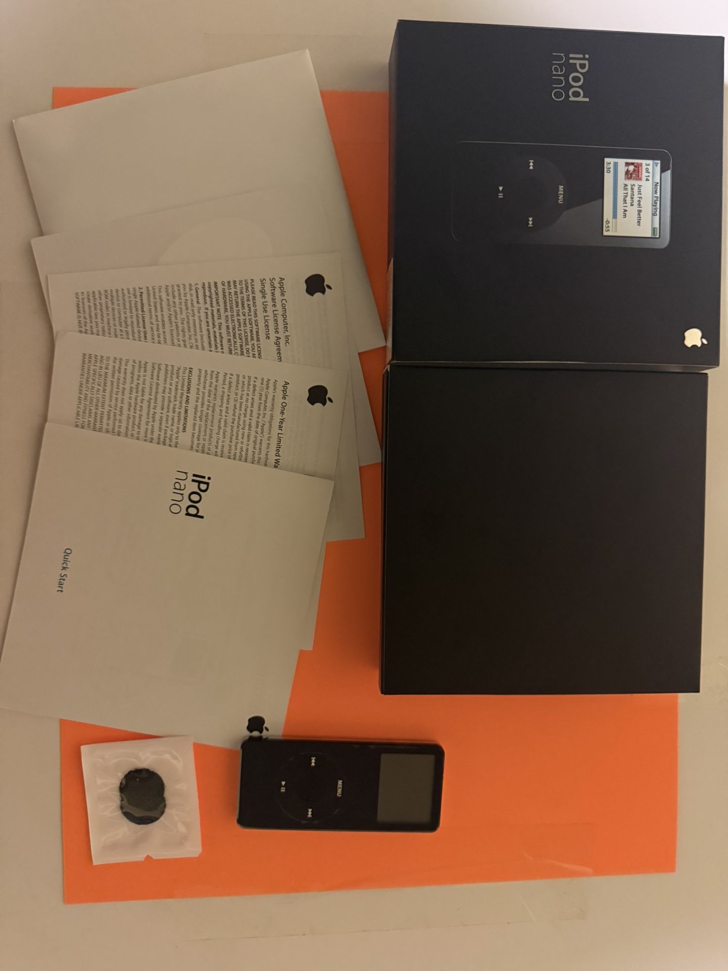 iPod Nano ( First Gen) 2 GB Black