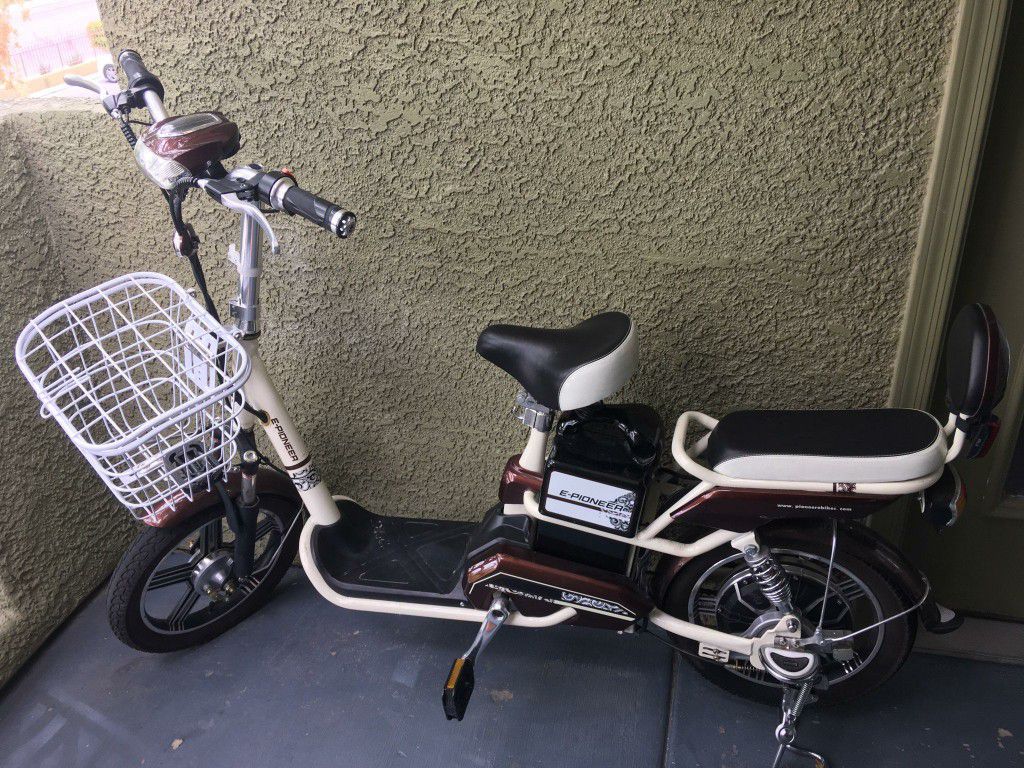 E-pioneer electric Scooter