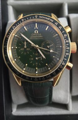 Omega Speedmaster Luxury Green