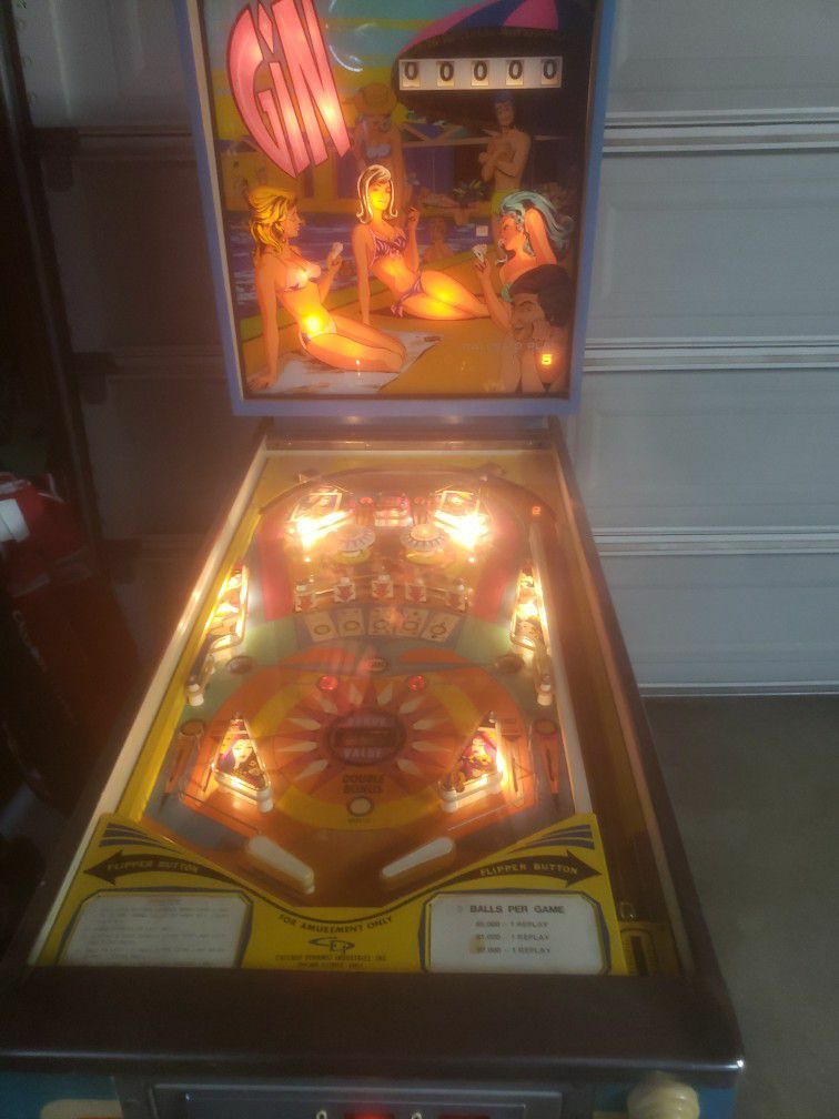 CHICAGO COINS GIN PINBALL MACHINE
