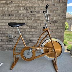Gorgeous Vintage Schwinn Exercise Bike