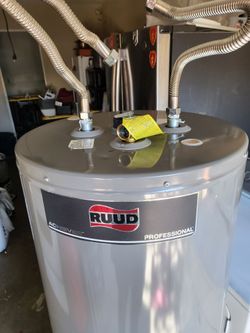 Gas Water Heater 50 gal in good condition and Warranty Works Great 19th Ave And Baseline pick up only