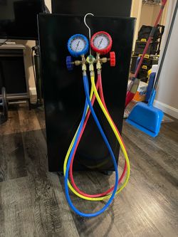 Refrigeration gauges