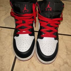 Jordan 1s Size 7