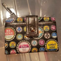Relic wallet with bottle cap design