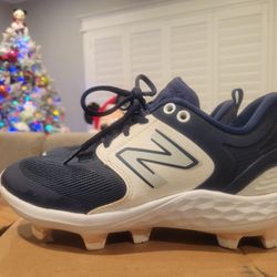 New Balance Men's Fresh Foam 3000 V6 Molded Baseball Cleats
