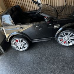Land Rover Power Wheels / Ride on car 