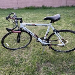 Genesis Saber Road Bike – Shimano