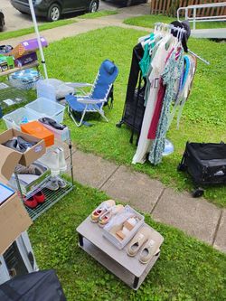 Front Yard Sale 145 Gordon Ave Hamilton
