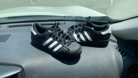ADIDAS Originals Superstar Core Black Cloud White Gold EG4959