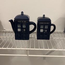 2 Brand New  London Police Station Tea Pots