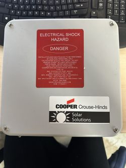 Crouse-Hinds Series CCBF04SL 600 VDC 4-String NEMA 4X Fiber Glass Solar Combiner Box