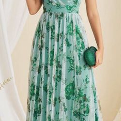 Beautiful Mesh Green Floral Dress
