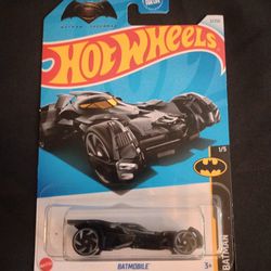 NEW Batman vs Superman Batmobile - 1/5