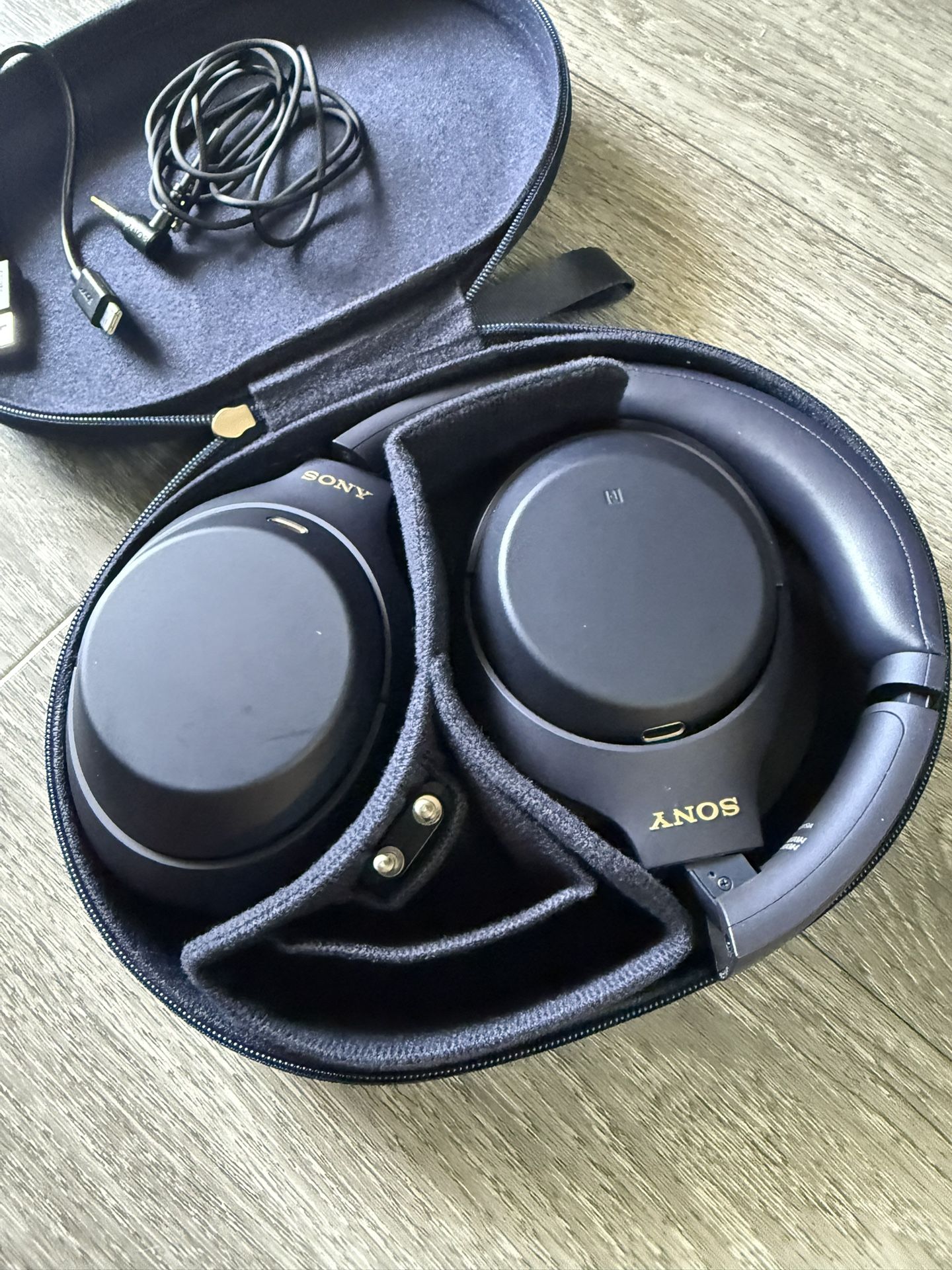Sony WH-1000XM4 Wireless Headphones