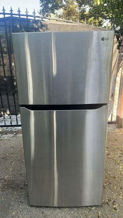 Refrigerator lg