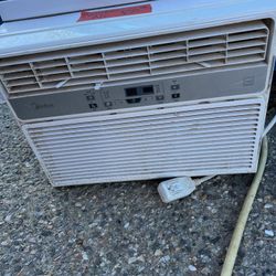 Window AC Unit